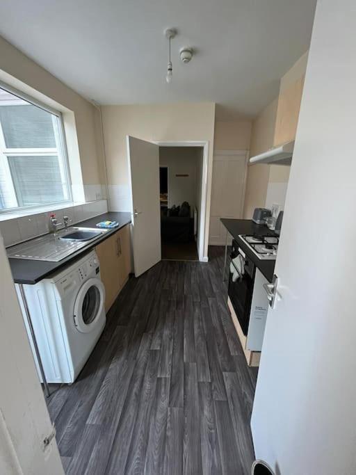 Apartament Flat 1, 67 Colwick Road Ng2 4Al Nottingham Zewnętrze zdjęcie